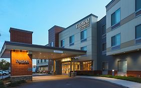 Fairfield Inn & Suites Marquette